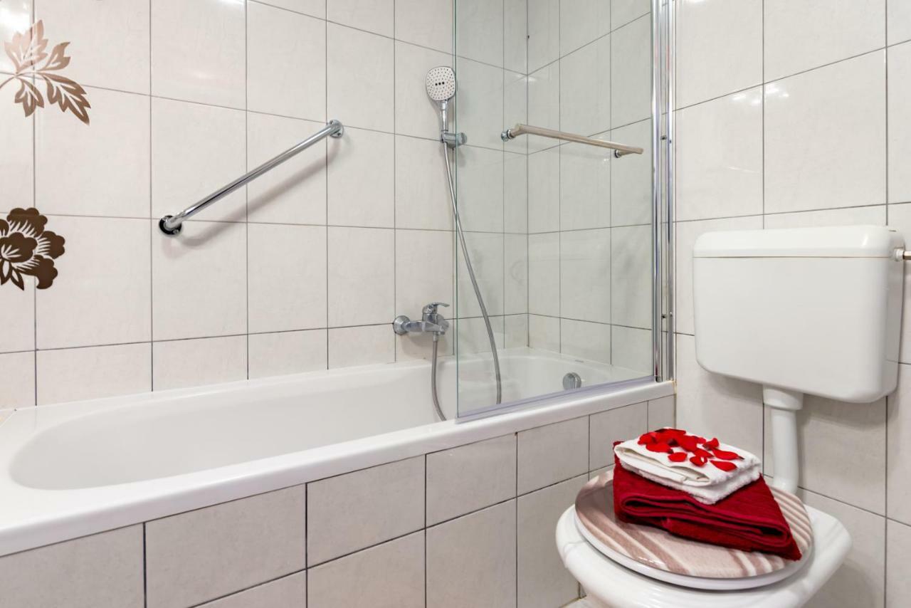 Apartment Ina Pula Luaran gambar